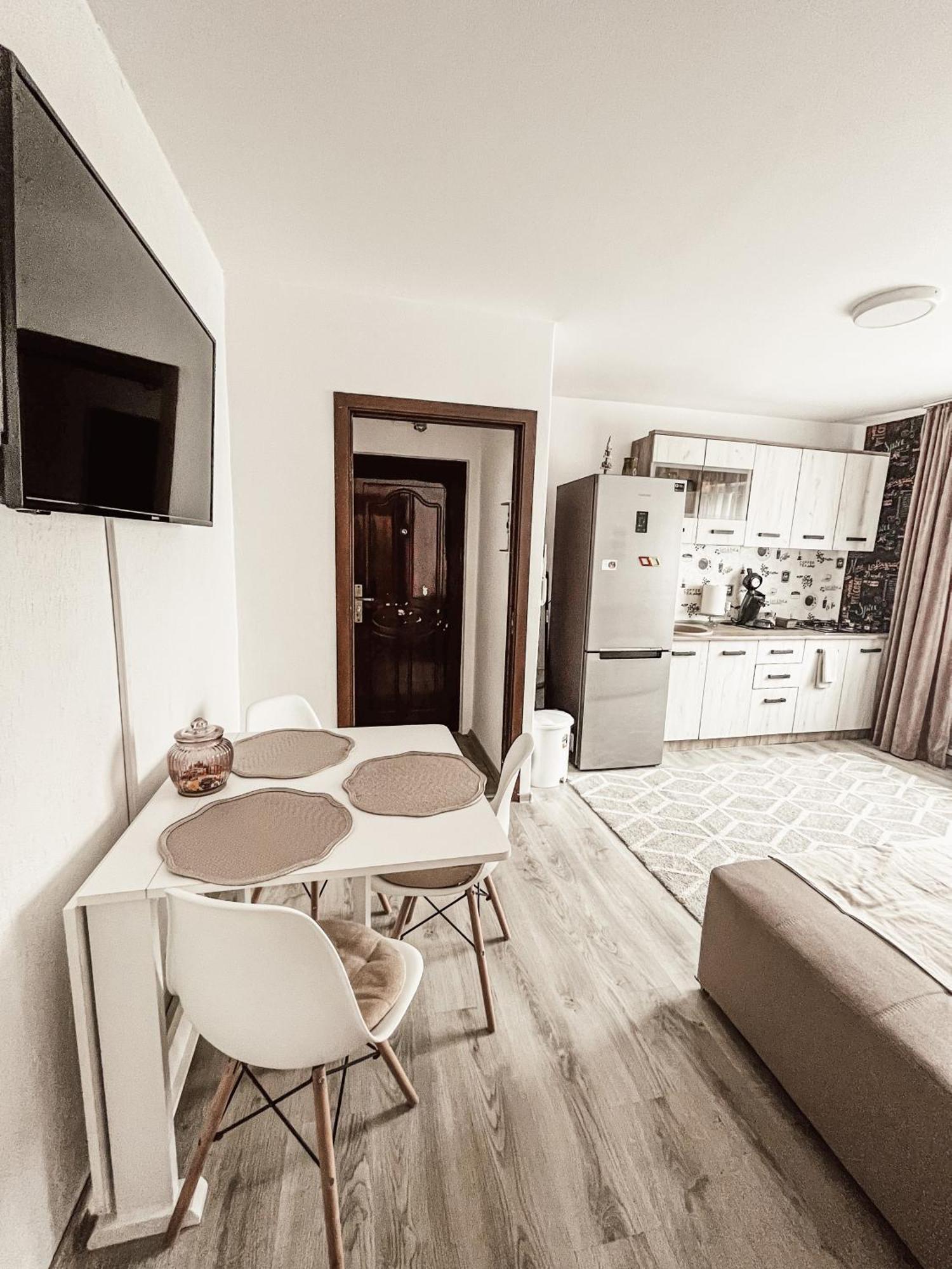 Apartament One Divine - Zărneşti 外观 照片